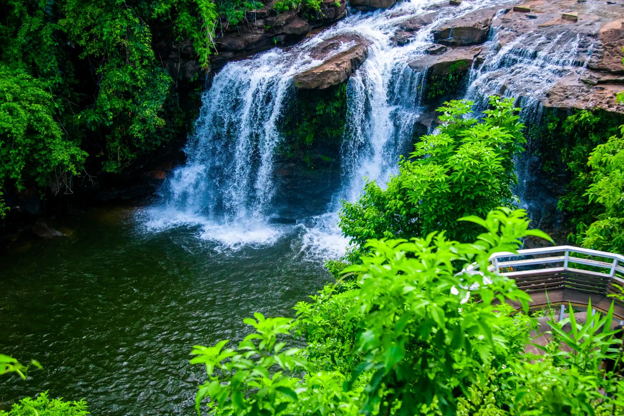 ការតភ្ជាប់ទូរគមនាគមន៍នៅខេត្តពោធិ៍សាត់